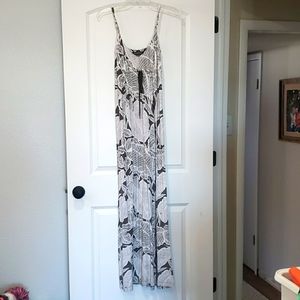 Tommy Bahama maxi dress size xxs